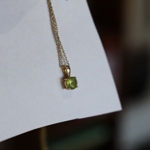 14k gold peridot necklace!